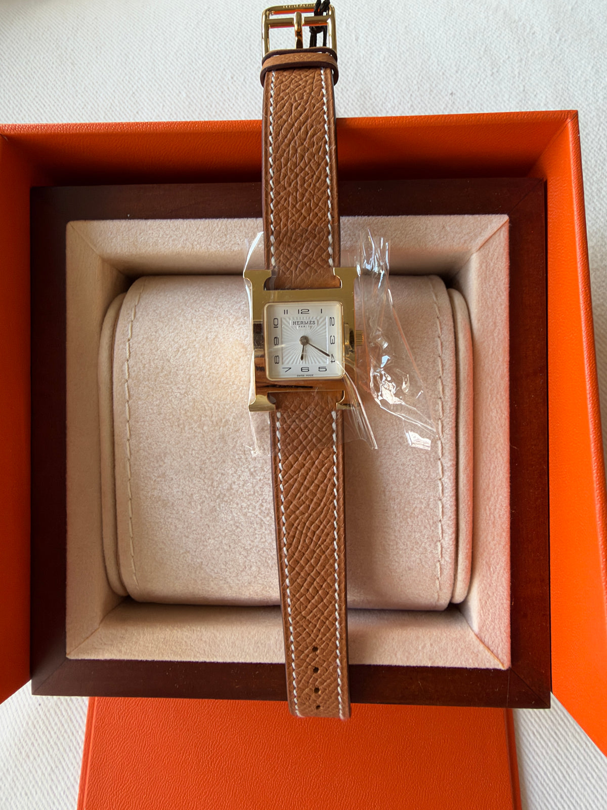 Hermès Heure H Watch Brown Epsom Leather Gold HH1.201 Ladies 21mm Original Box, Factory Film - Unworn / Authentic (retail $4,250.00)