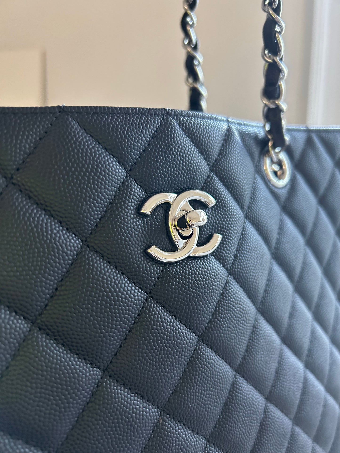 CHANEL BLACK CAVIAR CLASSIC CC LARGE TIMELESS TOTE BAG