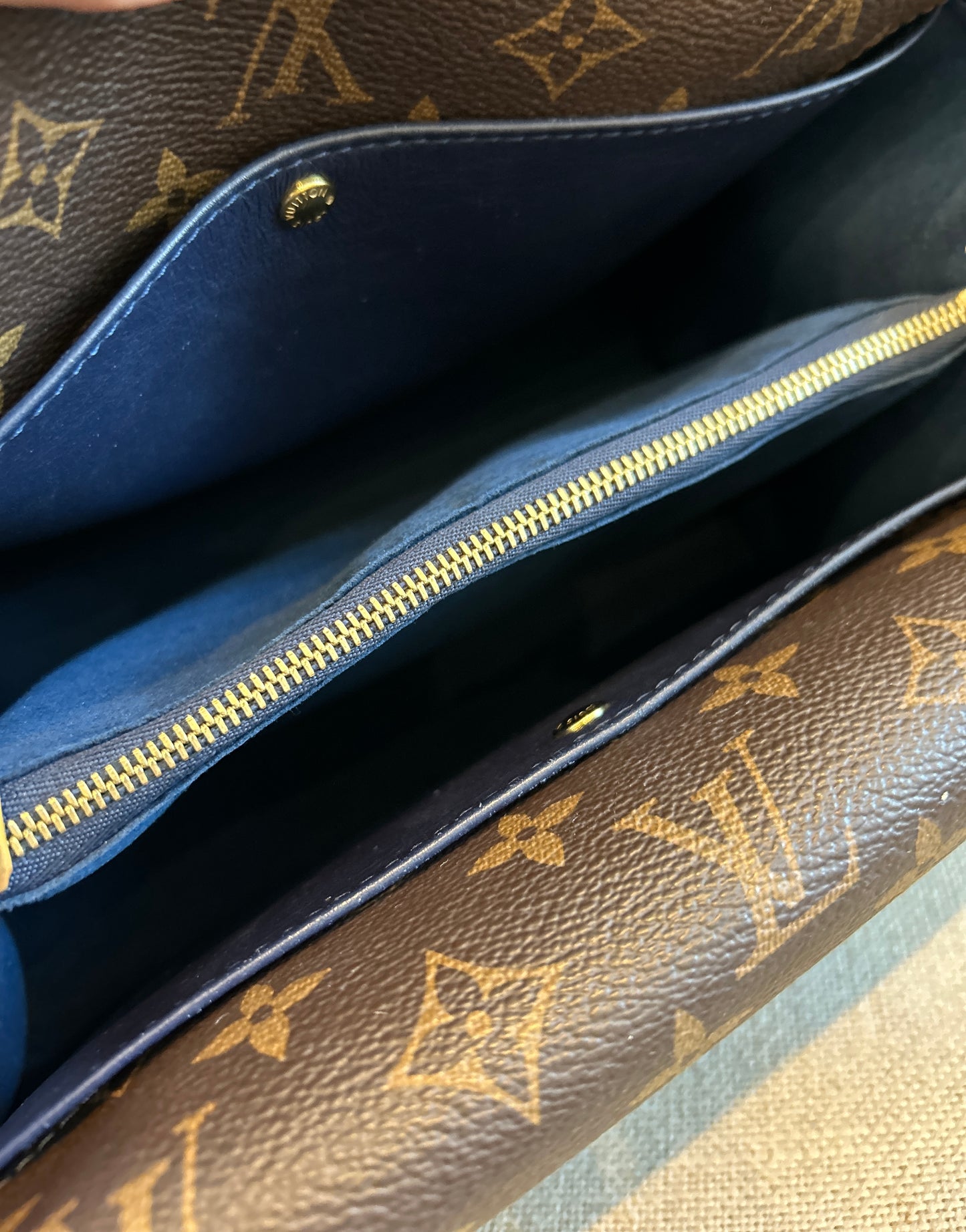 Louis Vuitton Double V Handbag