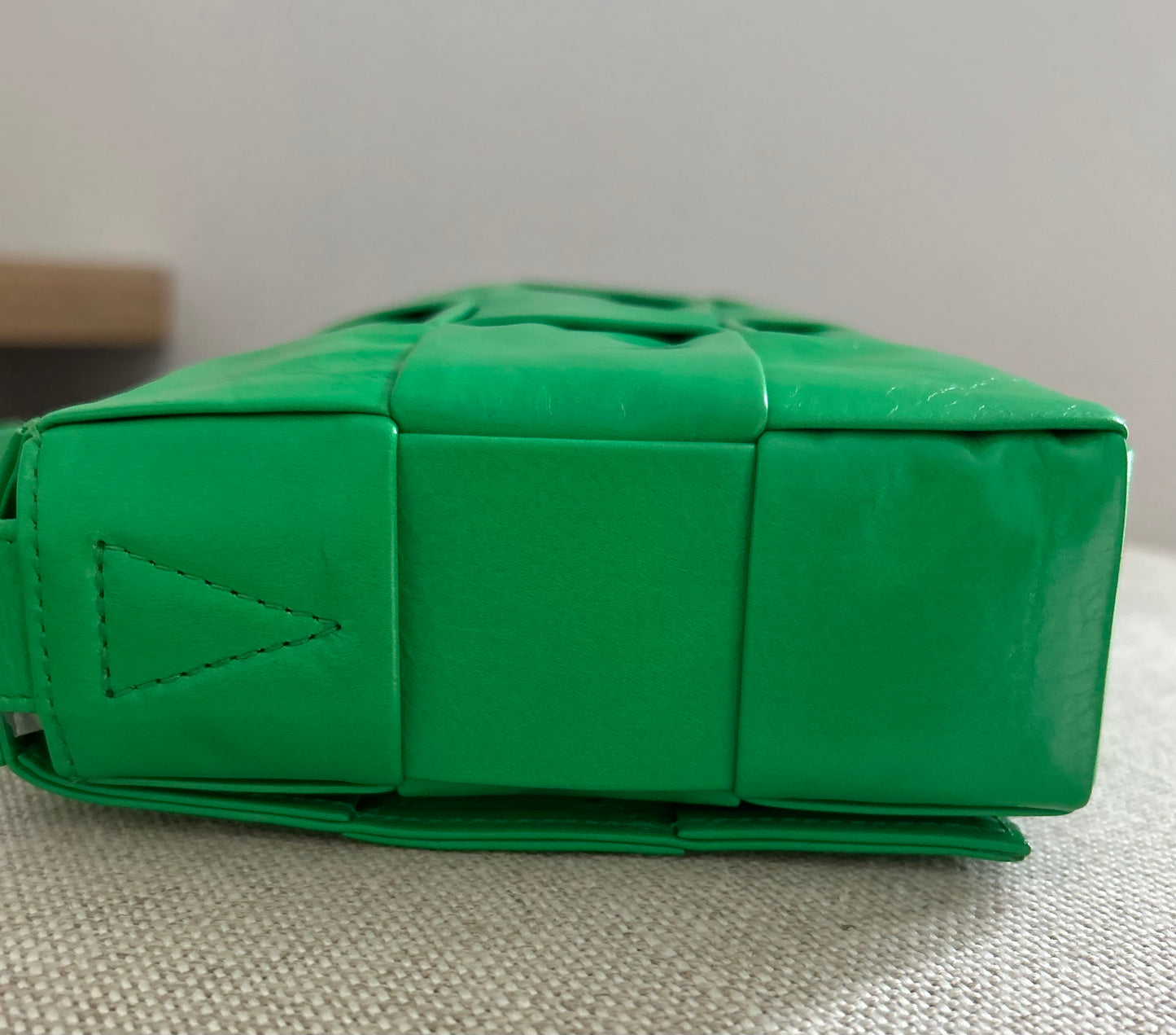 Bottega Veneta Cassette, Intrecciato - Medium