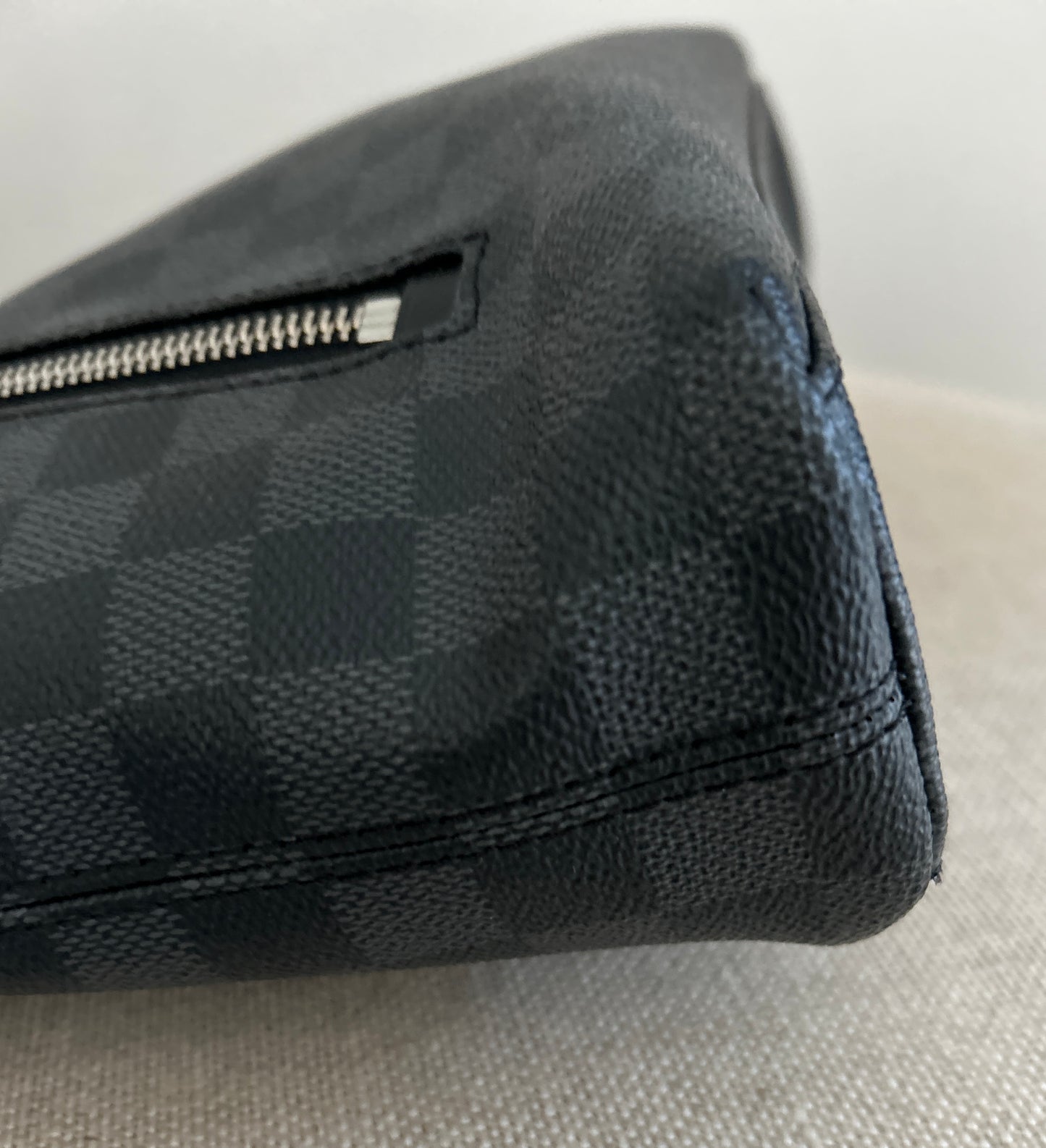 Louis Vuitton Mick PM in Damier Graphite