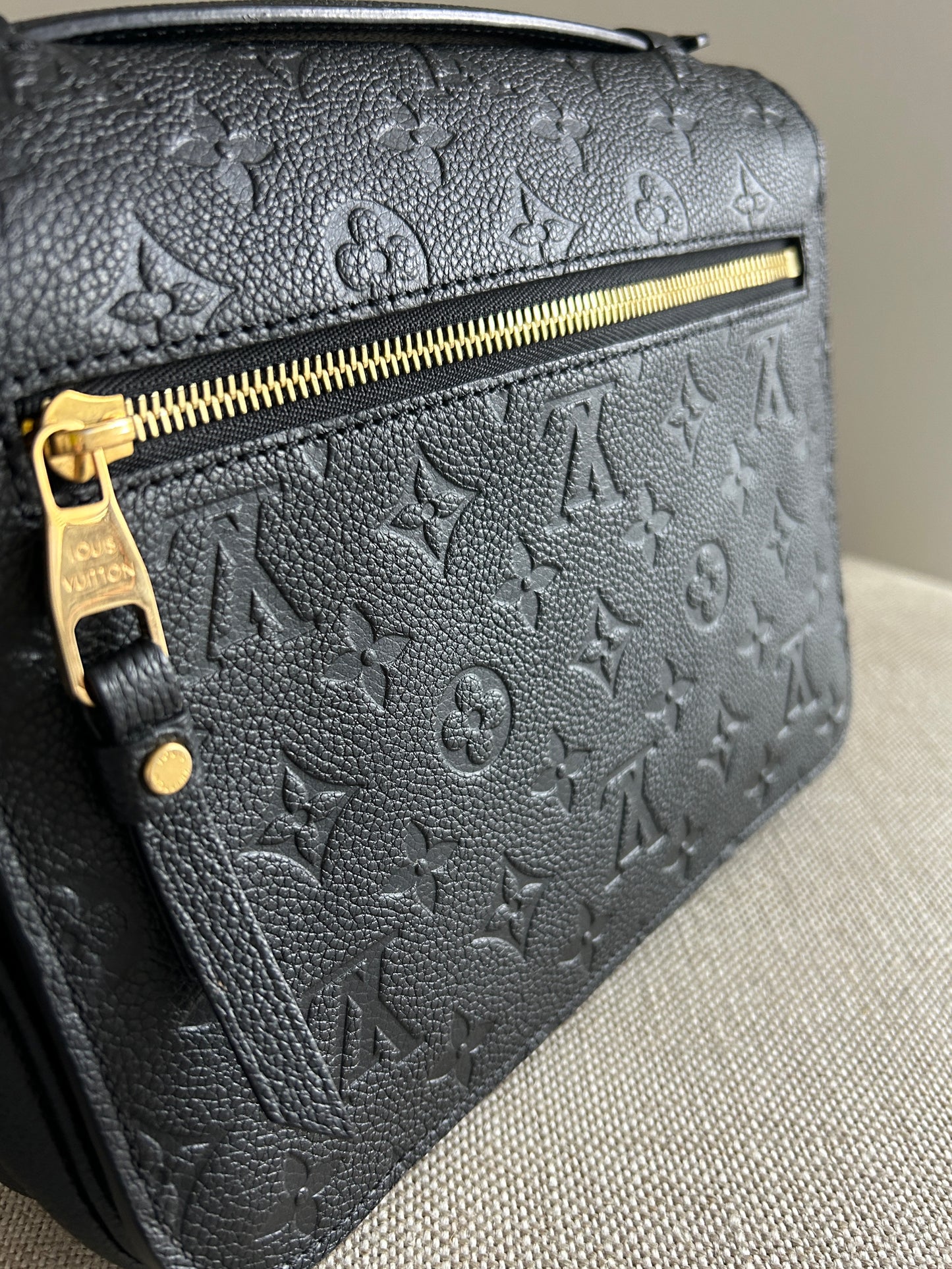 Louis Vuitton Pochette Métis