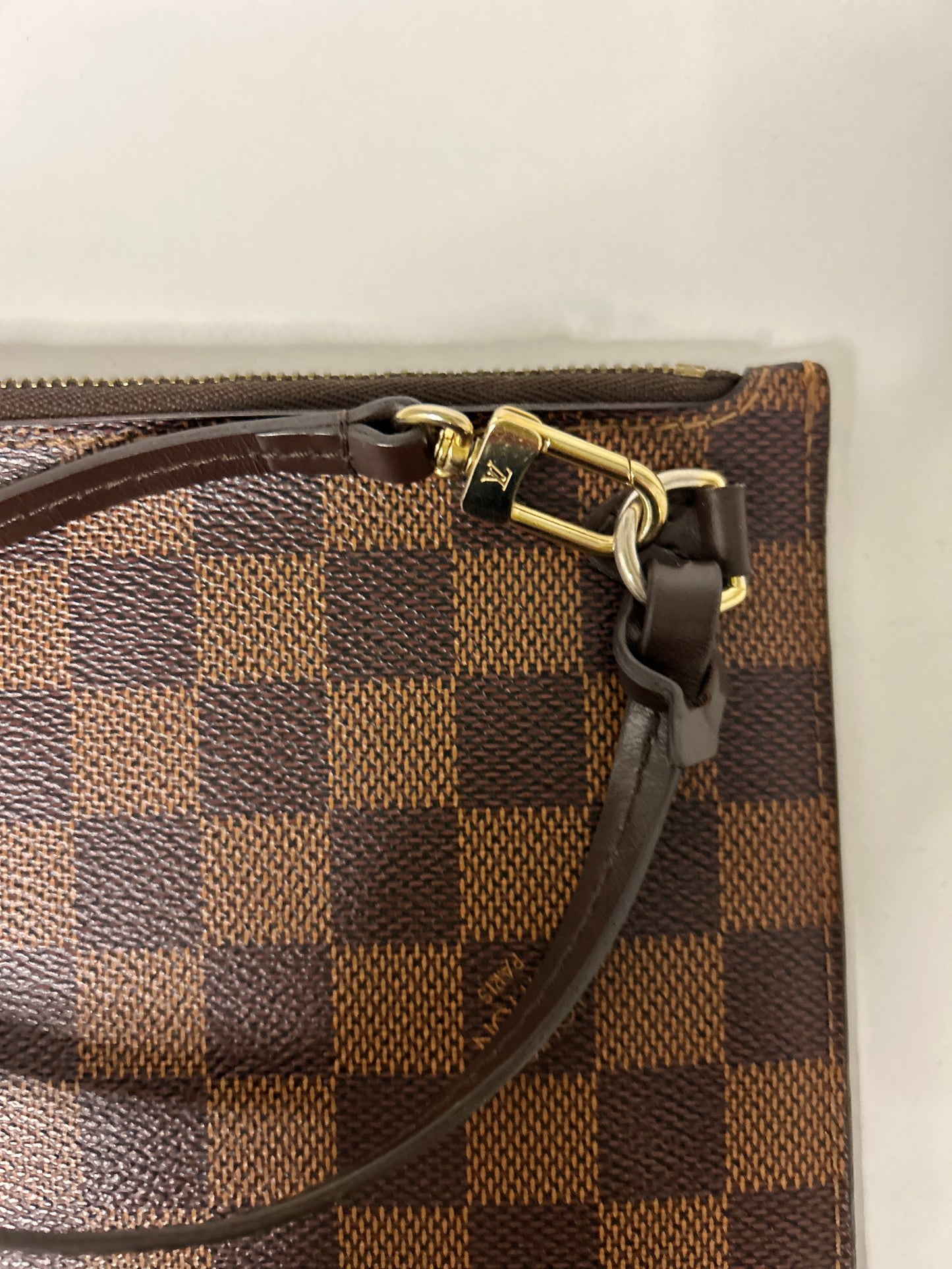 Louis Vuitton Damier Ebene Pochette MM size