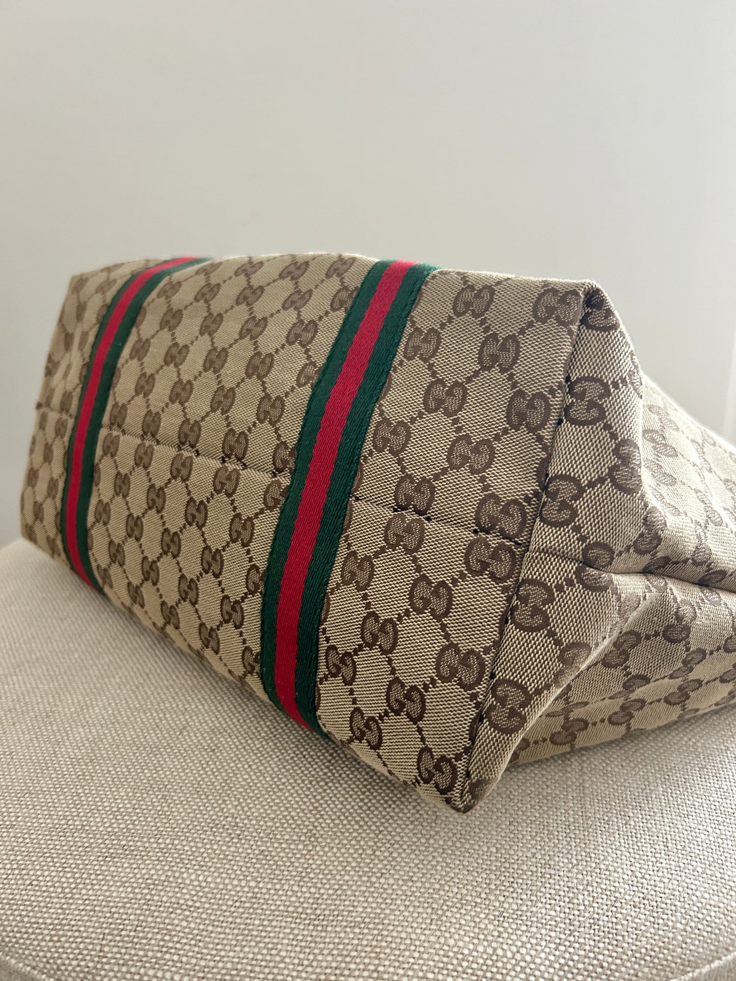 GUCCI
Jolicoeur GG Canvas Tote