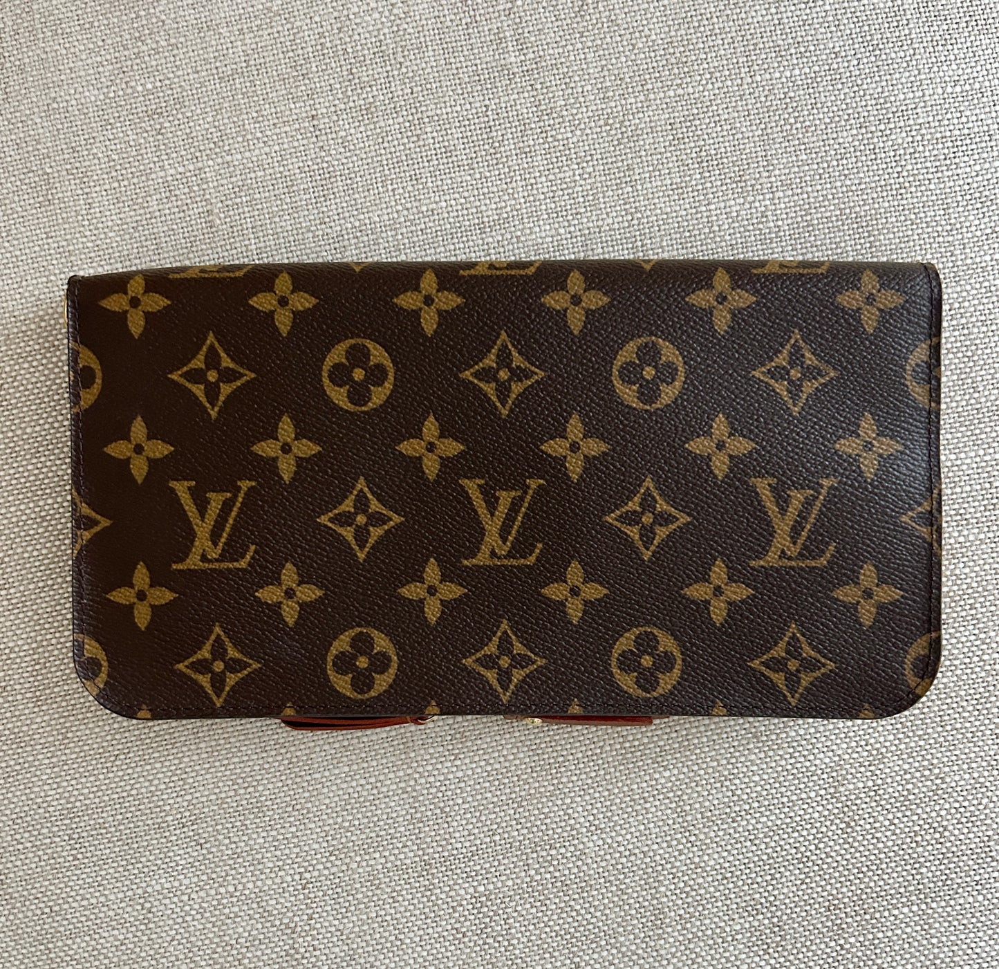 LOUIS VUITTON 
Monogram Insolite Organizer Wallet - Monogram