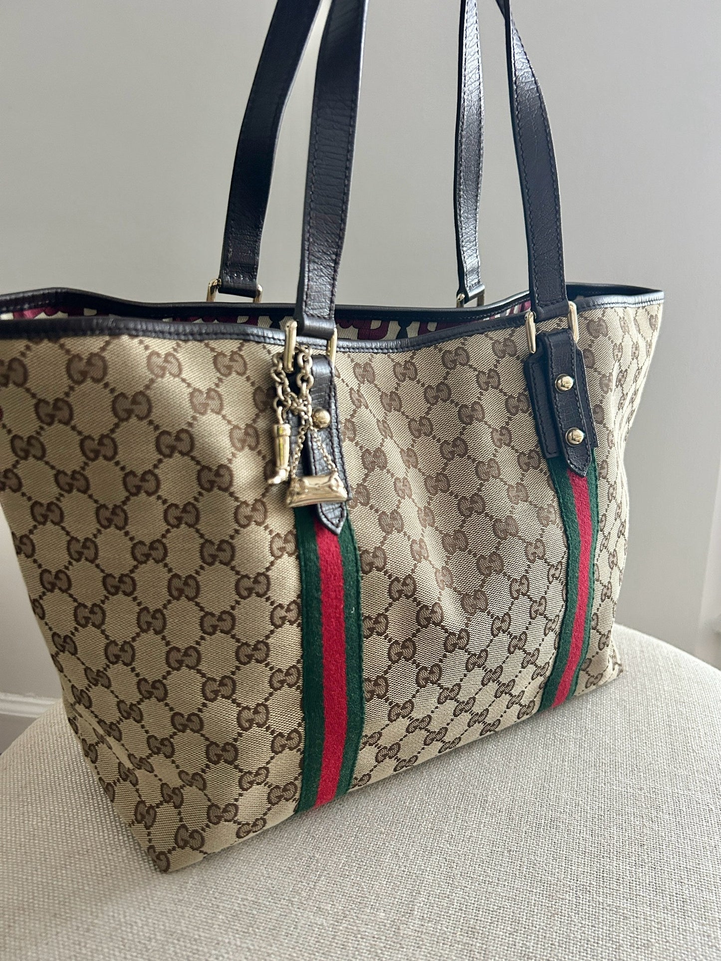 GUCCI
Jolicoeur GG Canvas Tote