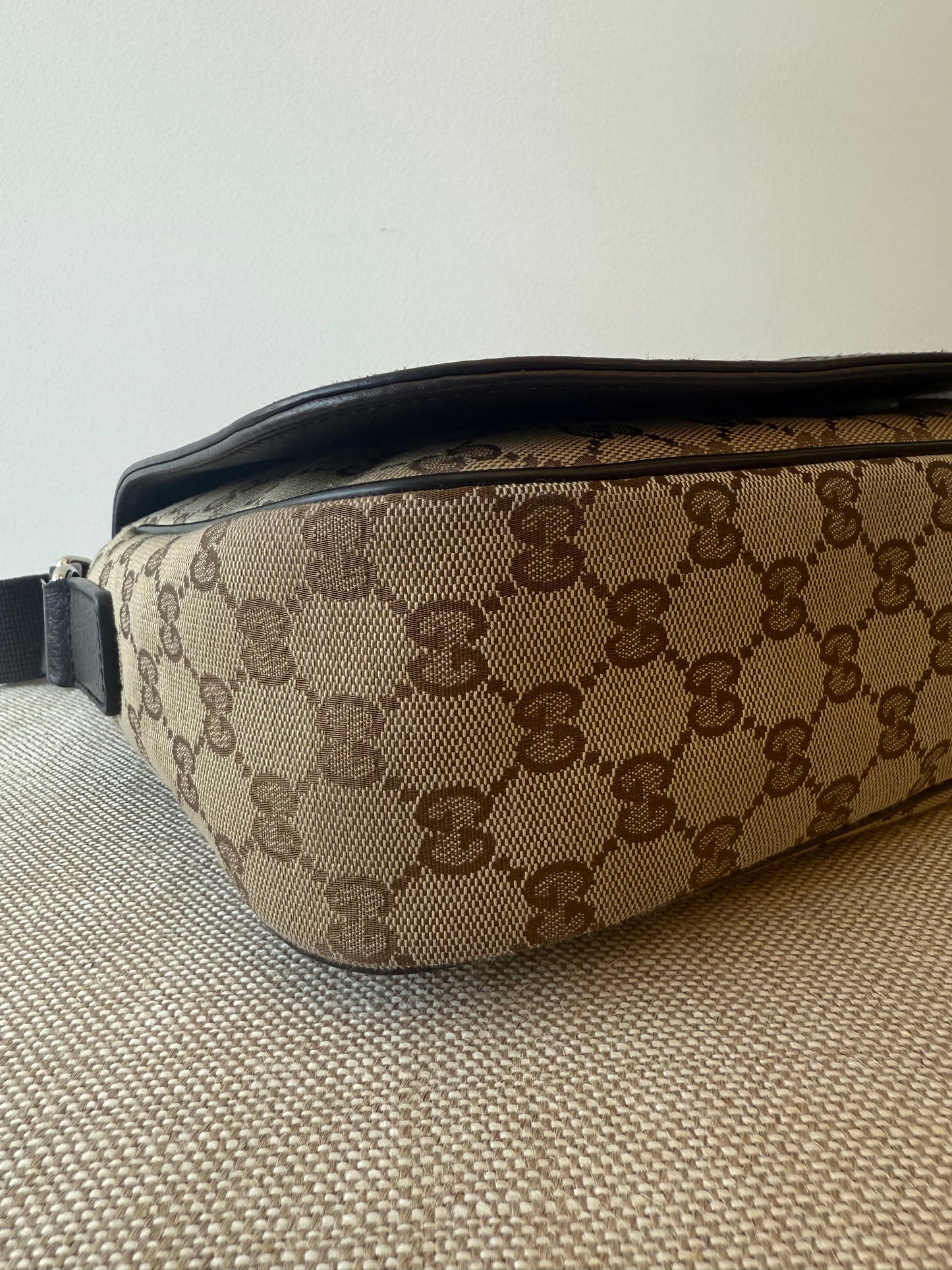 Gucci Beige GG Canvas Small Crossbody Messenger Bag Silver Hardware