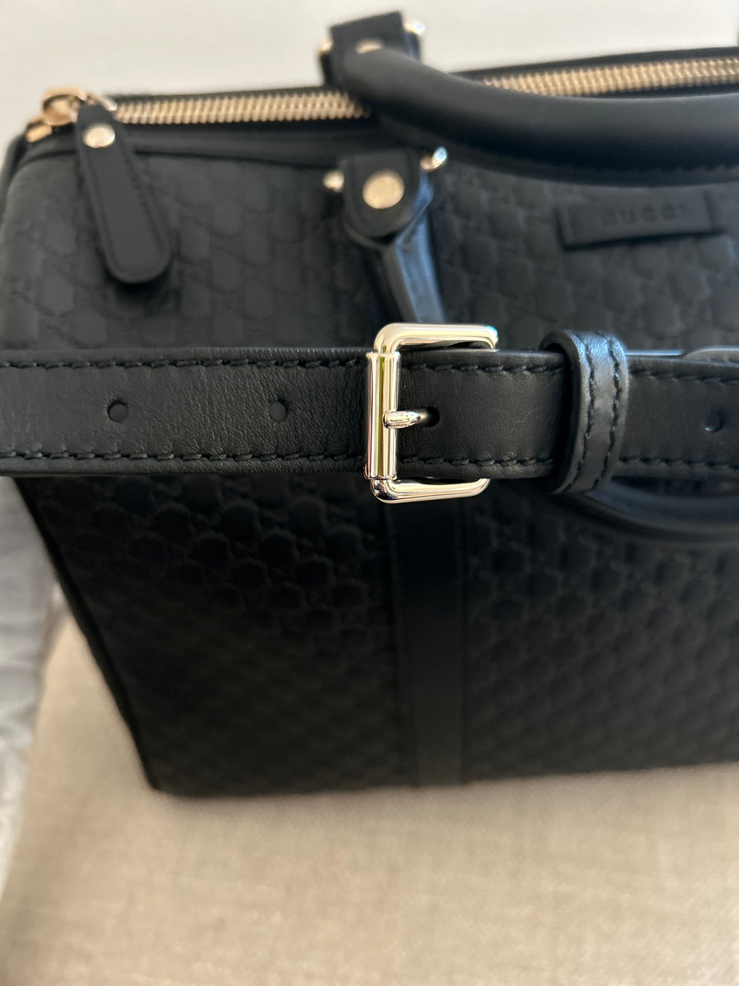 Gucci Microguccissima Boston Bag - Black