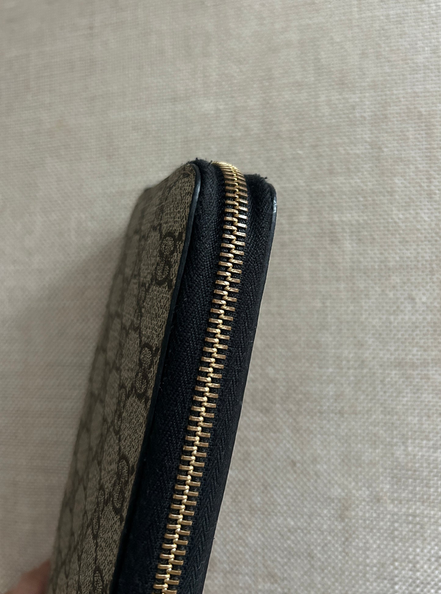 Gucci Original GG Supreme Canvas Top Handle Wallet