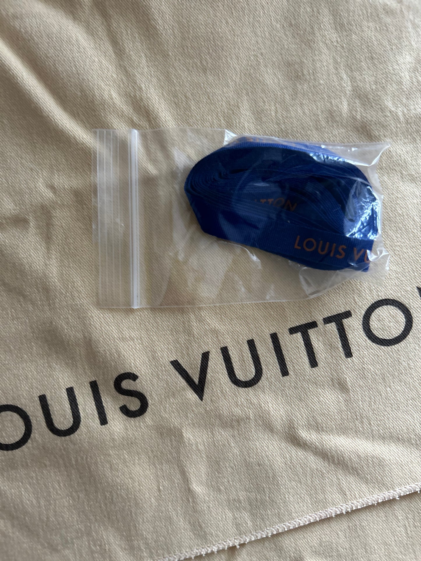 Louis Vuitton Discovery Bum Bag