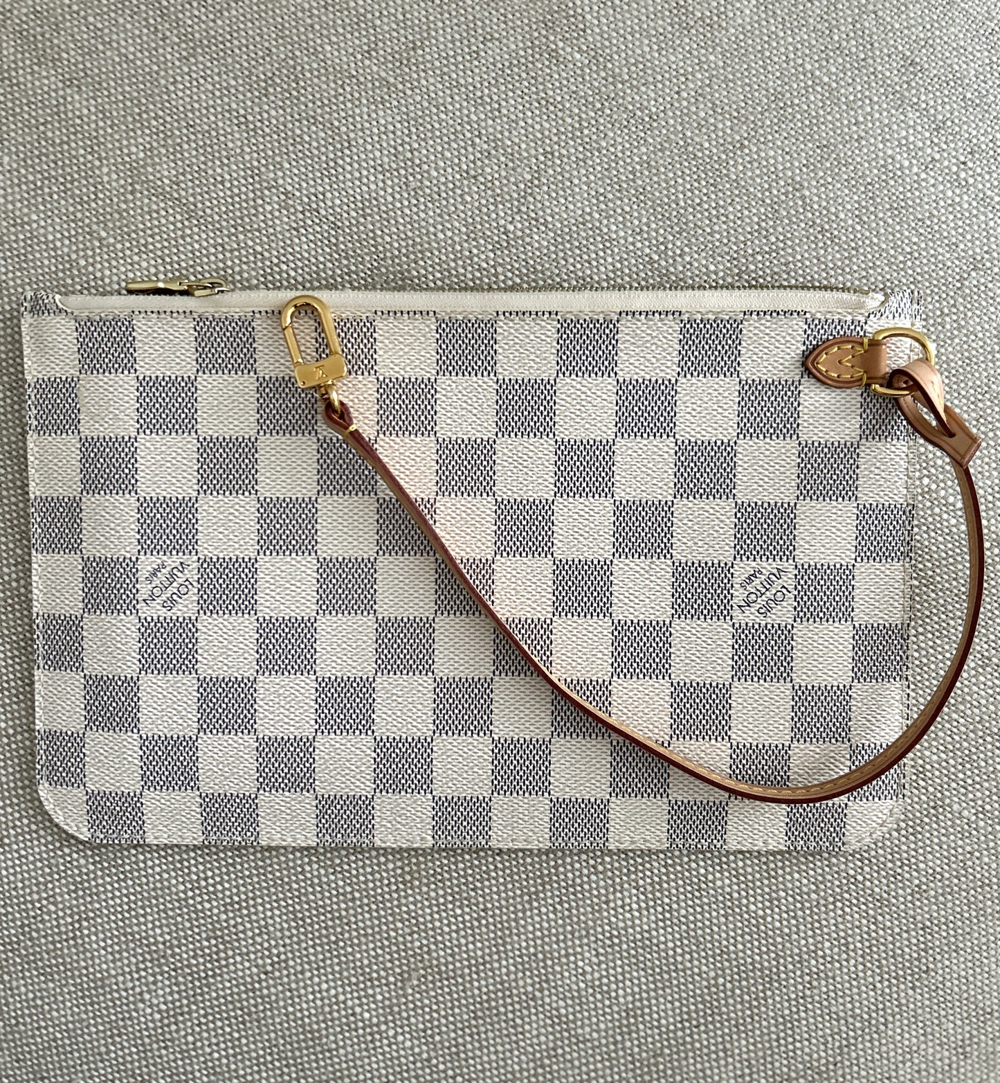 Louis Vuitton Pochette in Damier Azure MM