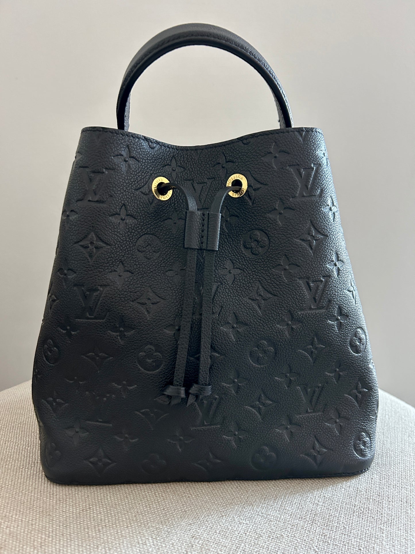 Louis Vuitton  NéoNoé MM Empreinte Leather - Black