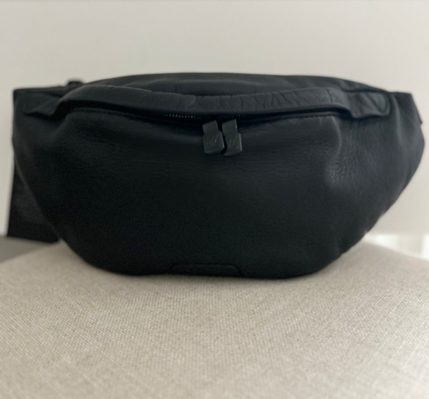 Louis Vuitton Discovery Bum Bag