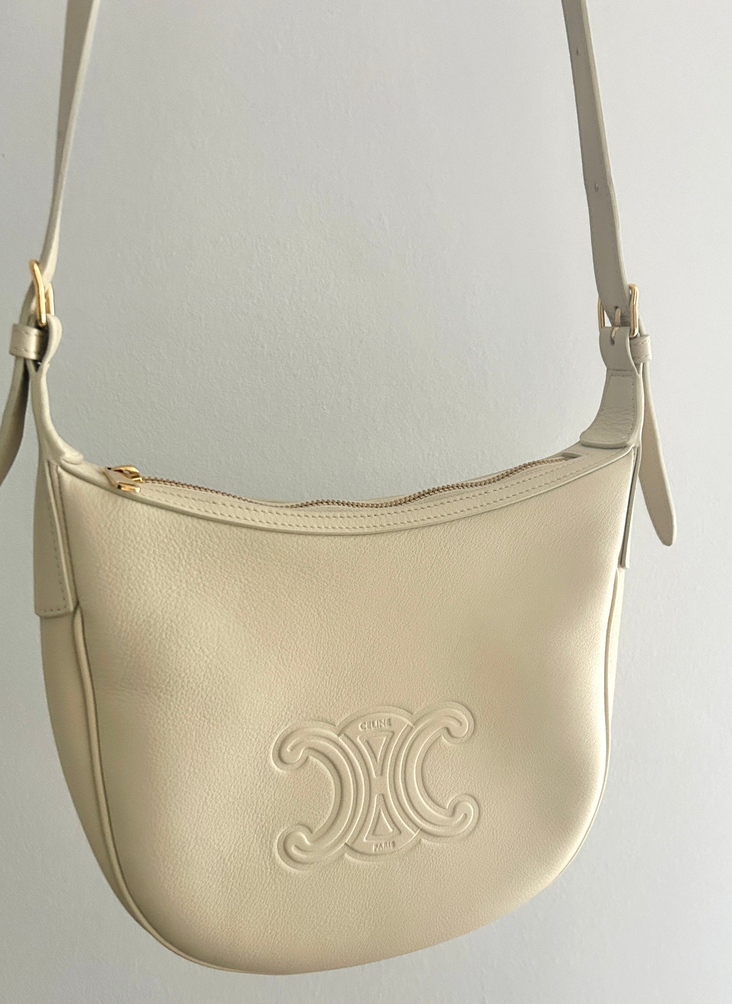 Small HELOÏSE Bag Cuir Triomphe In Supple Calfskin