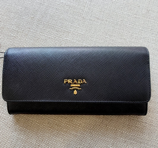 Prada Saffiano Leather Continental Wallet Black + Detachable ID Holder. With original box