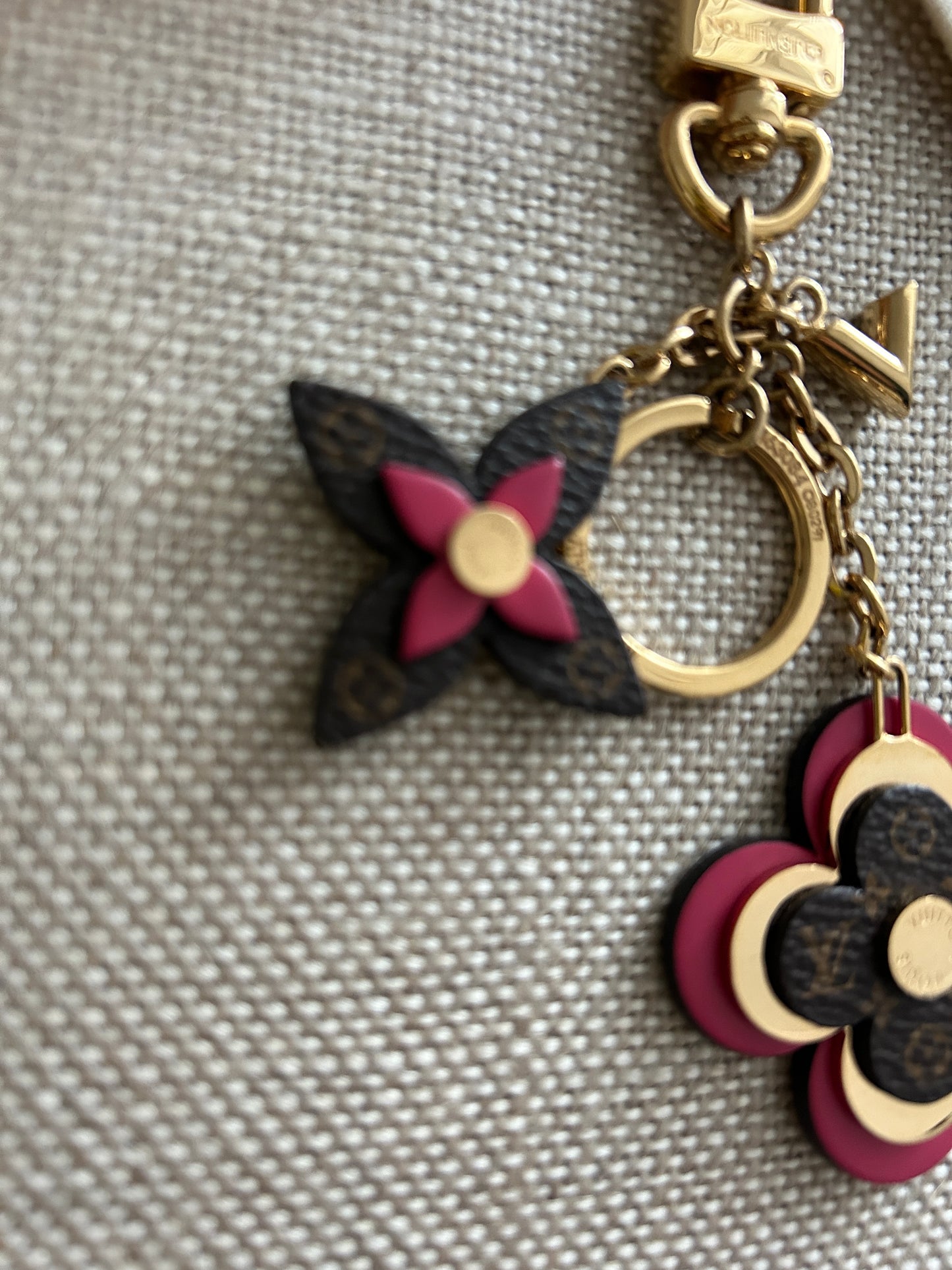 Louis Vuitton Blooming Flowers Bag Charm/Key Holder