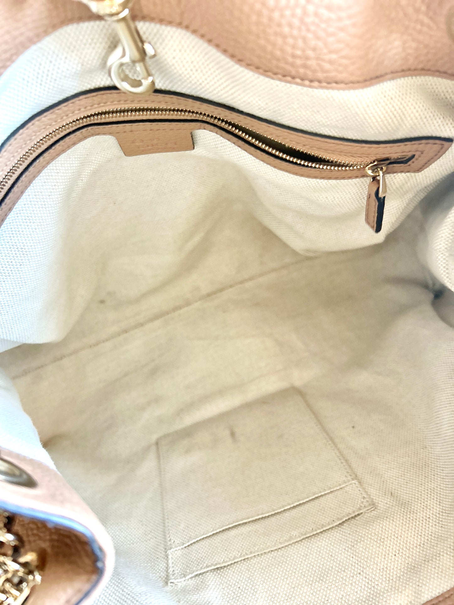 Gucci SoHo Tote in Milk Tea