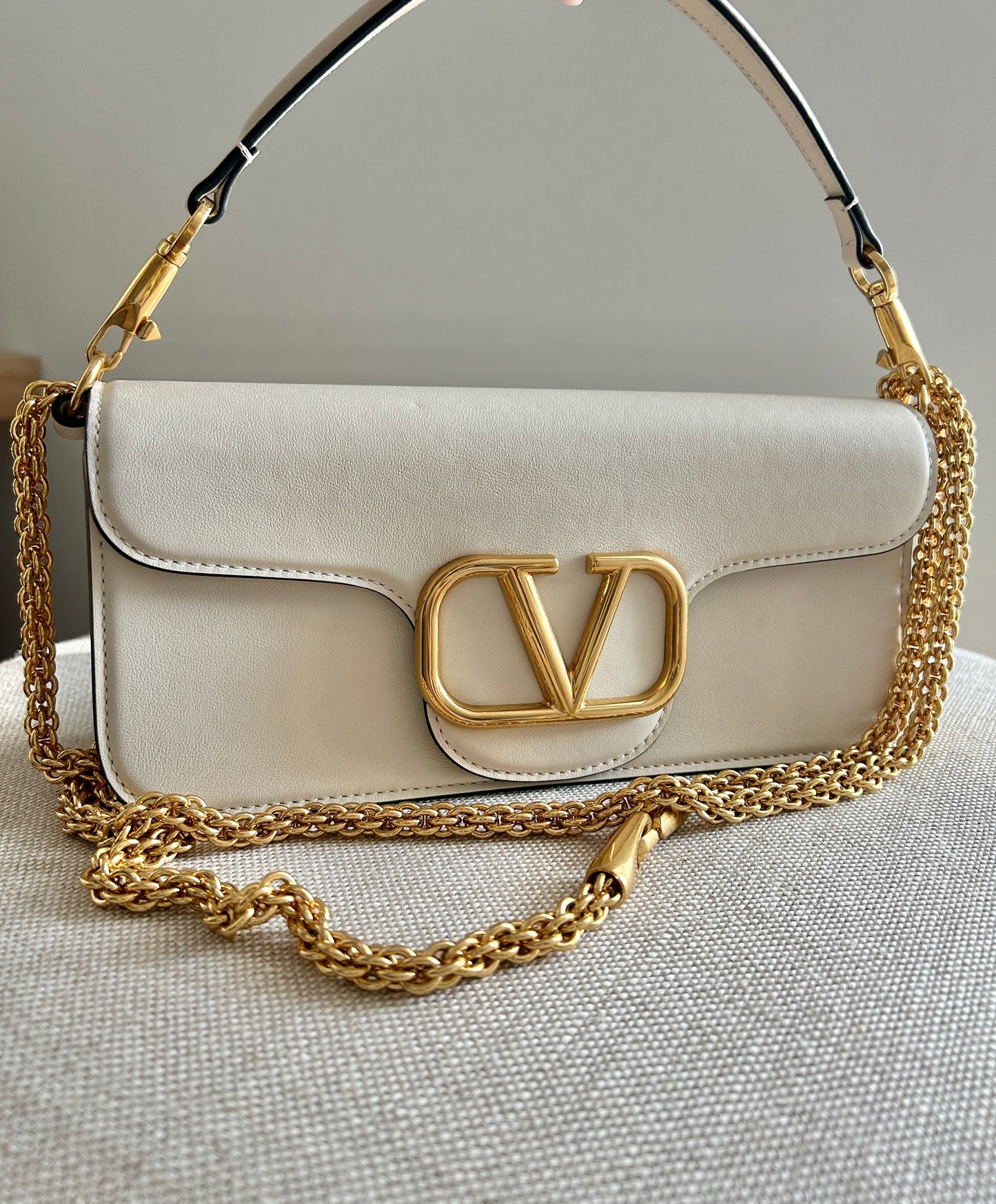 Valentino Garavani Locò shoulder bag Calfskin Leather