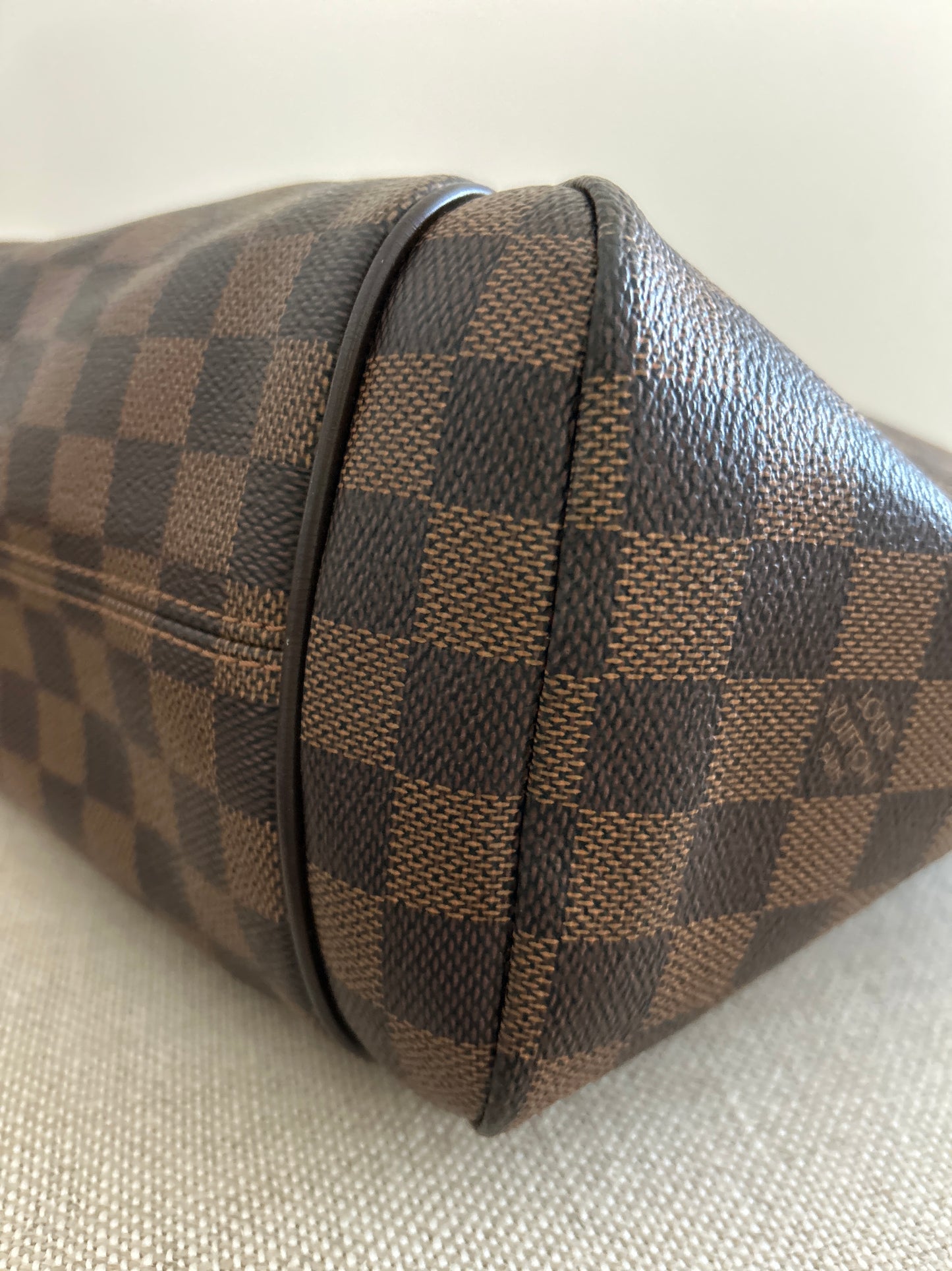 Louis Vuitton Totally in Damier Ebene PM