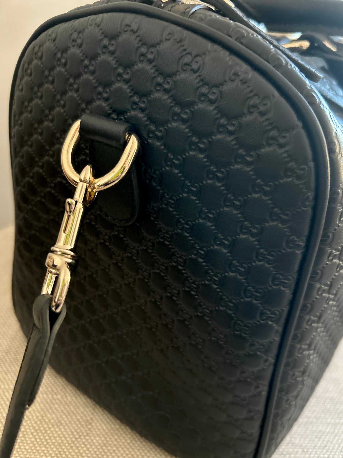 Gucci Microguccissima Boston Bag - Black