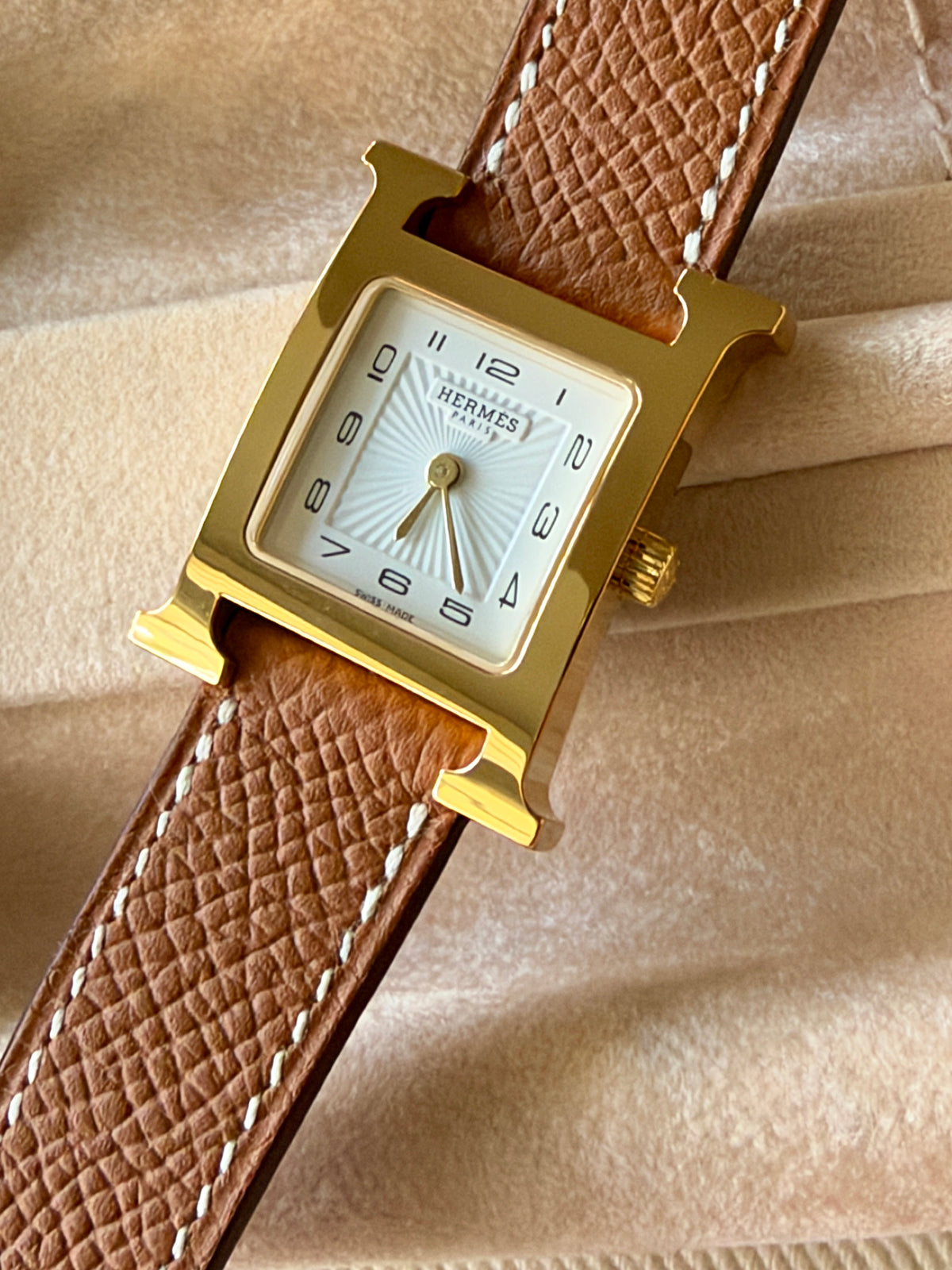 Hermès Heure H Watch Brown Epsom Leather Gold HH1.201 Ladies 21mm Original Box, Factory Film  - Unworn / Authentic (retail $4,250.00)