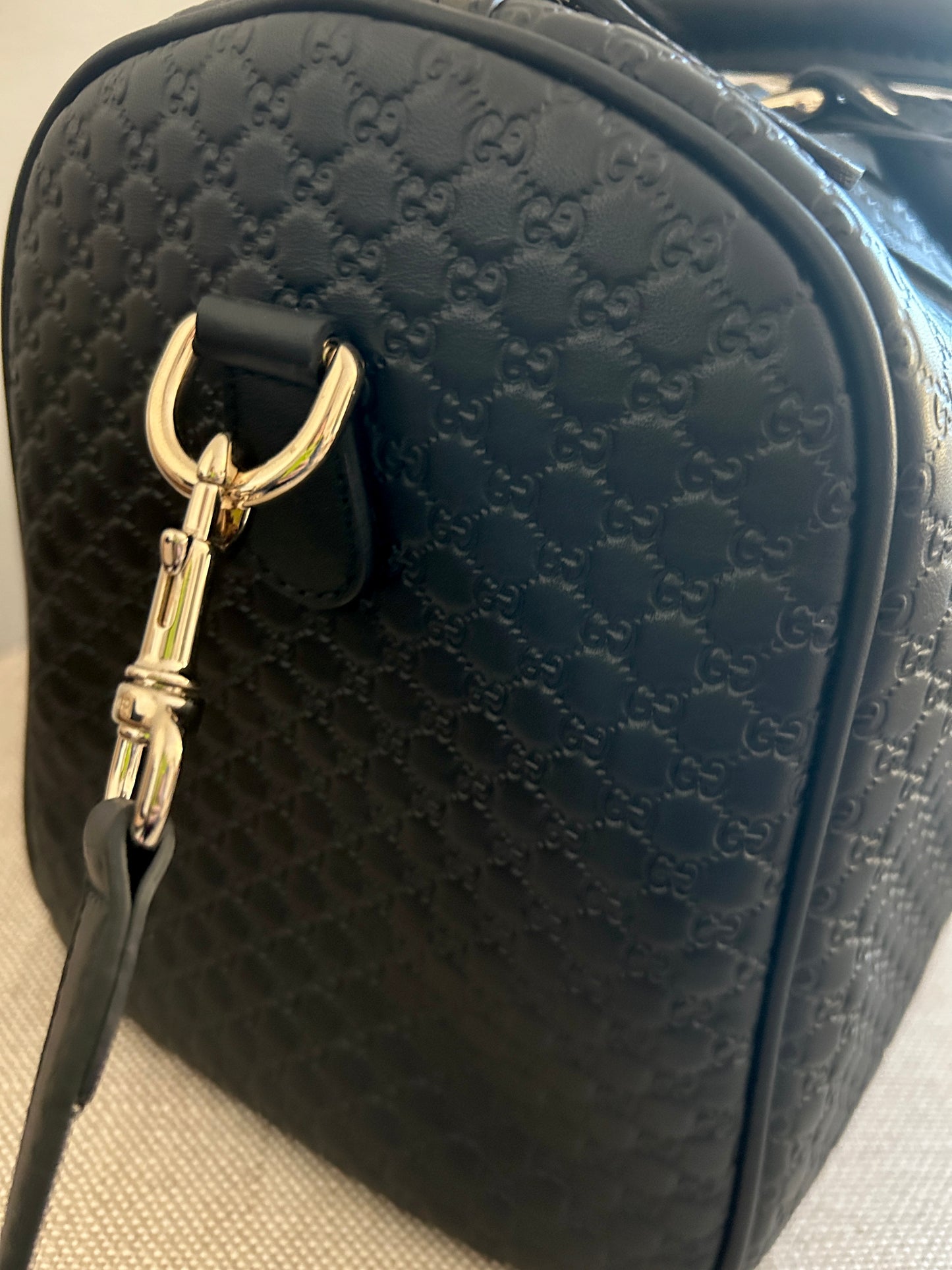 Gucci Microguccissima Boston Bag - Black