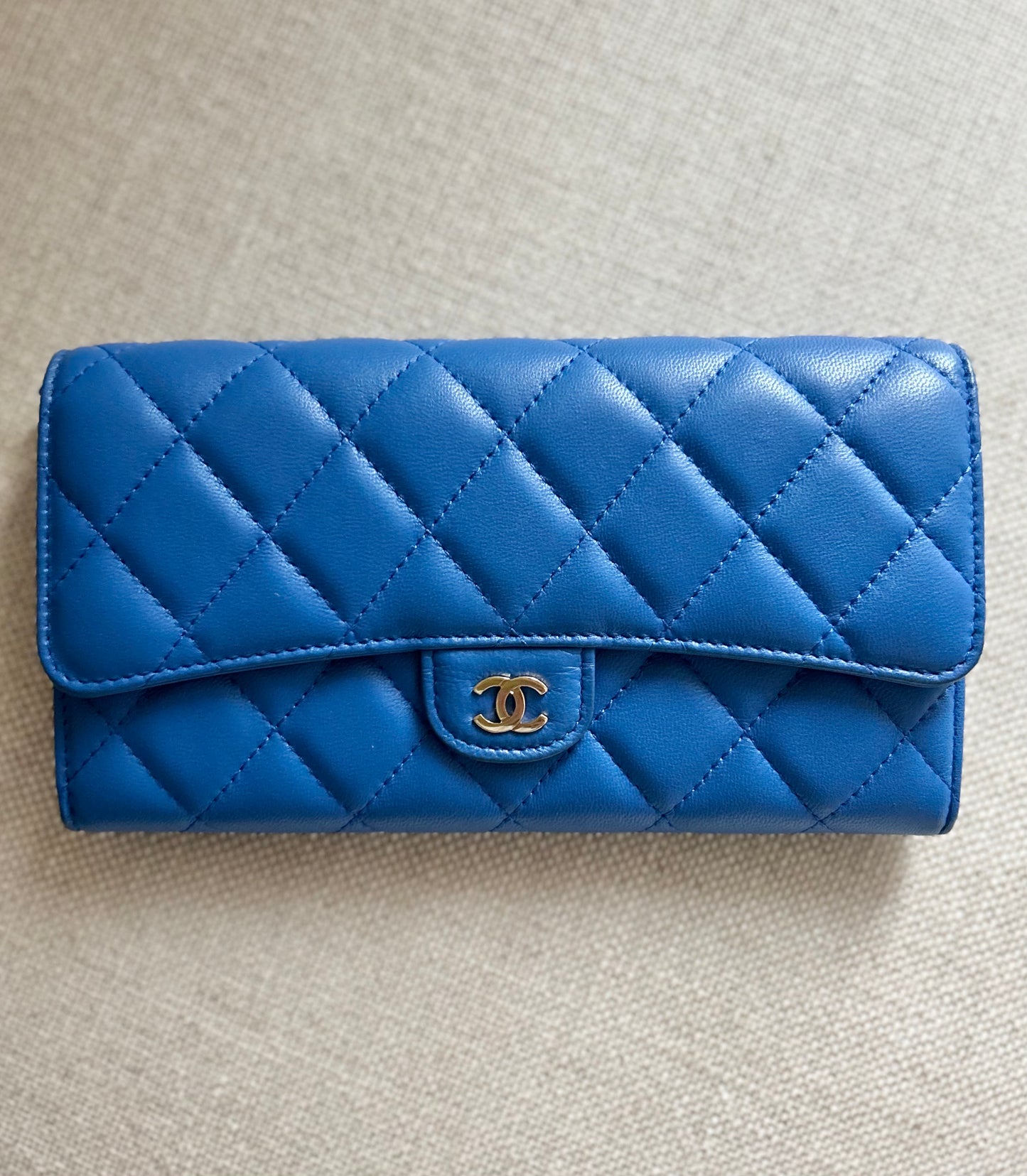 Chanel Lambskin Diamond Quilt Single Flap Wallet (blue)