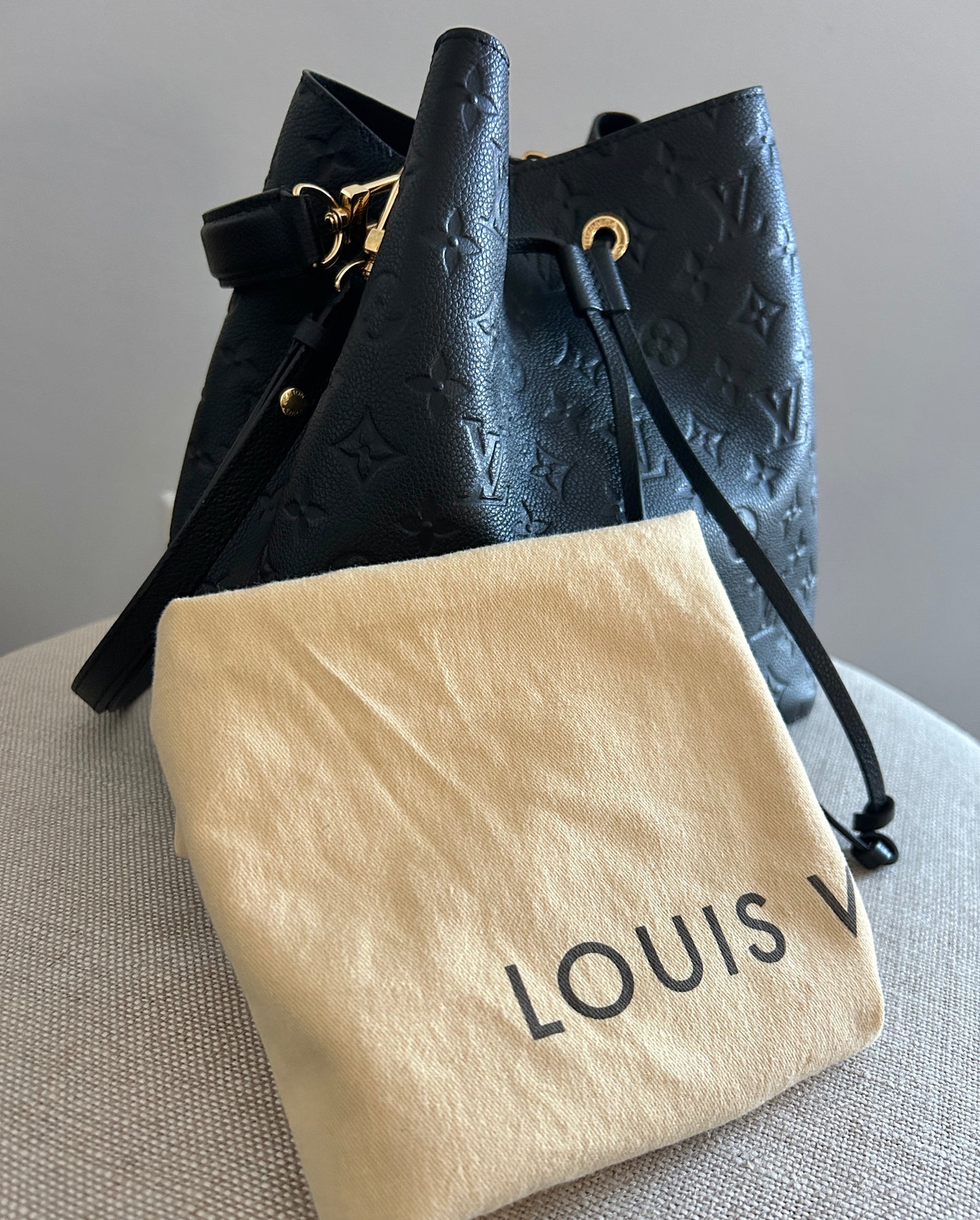 Louis Vuitton  NéoNoé MM Empreinte Leather - Black