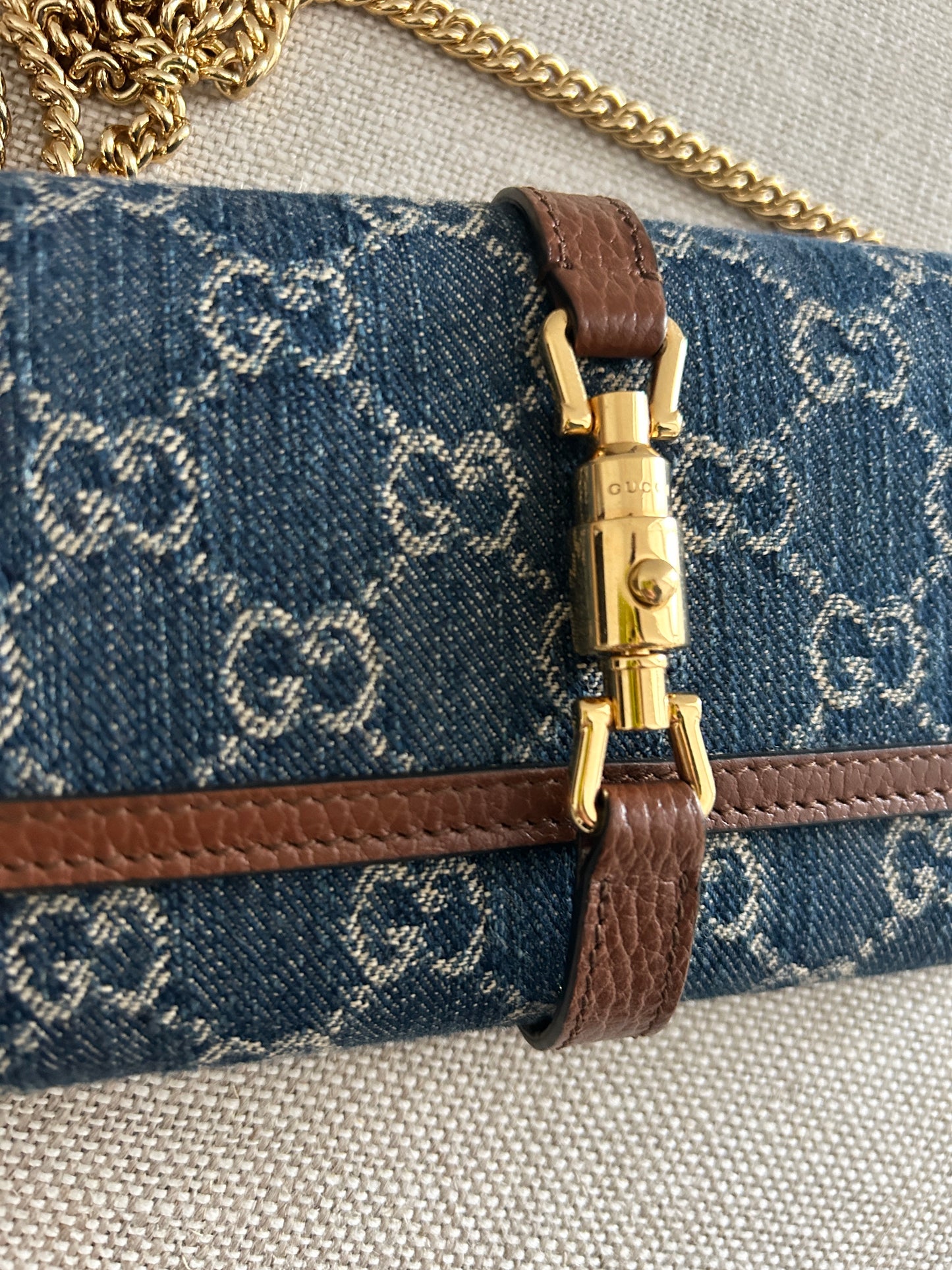 Gucci New Denim GG Monogram Jackie 1961 Chain Wallet Blue Tea Cuir