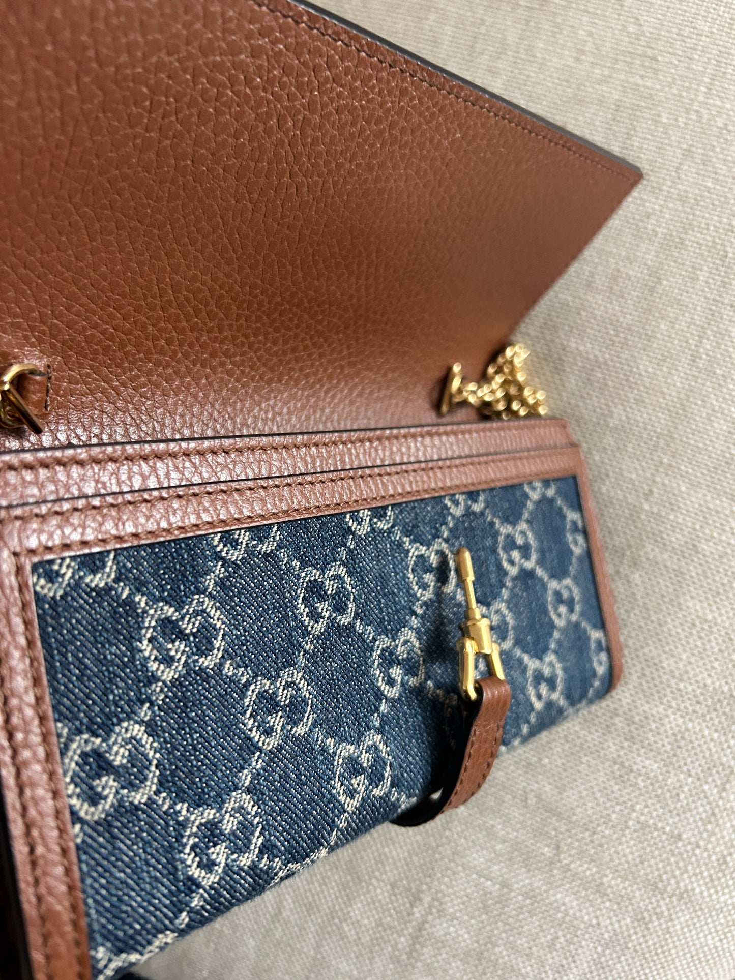 Gucci New Denim GG Monogram Jackie 1961 Chain Wallet Blue Tea Cuir