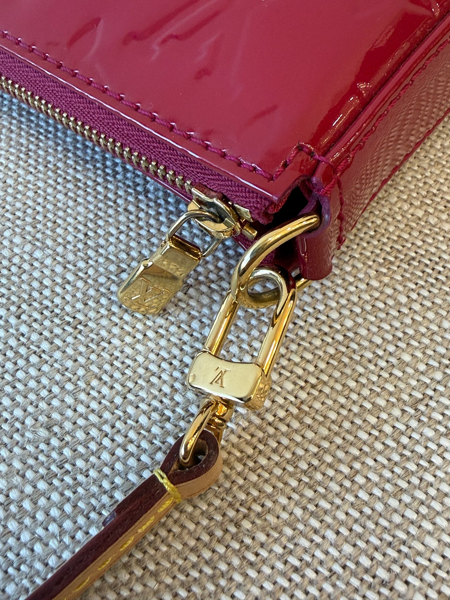 Louis Vuitton  Vernis Monogram Vernis Pochette Shoulder Bag (red/cranberry)