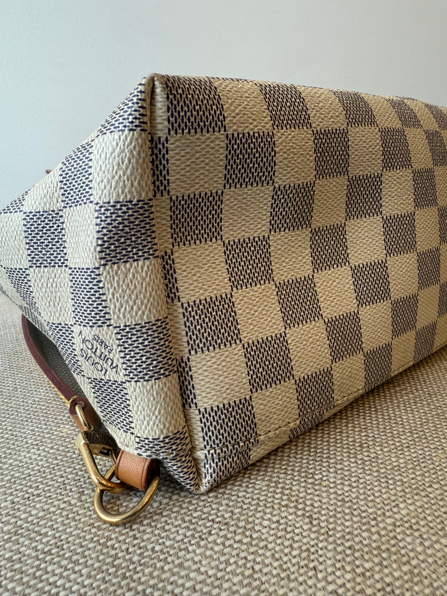 Louis Vuitton
Damier Azur Sperone BB