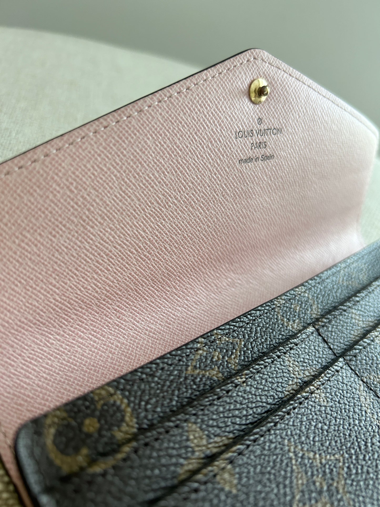 Louis Vuitton Sarah Wallet (rose ballerine)