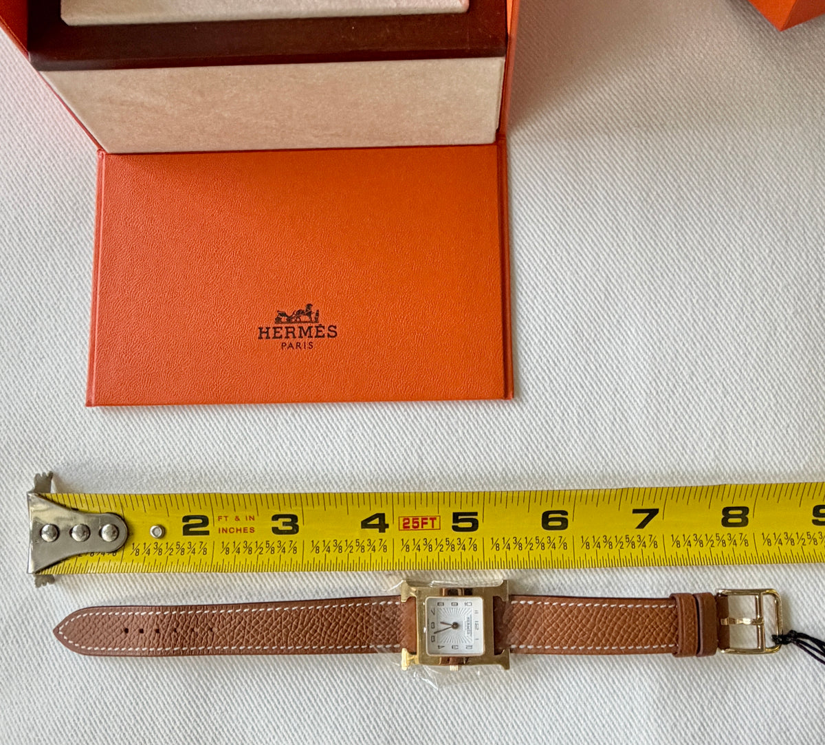Hermès Heure H Watch Brown Epsom Leather Gold HH1.201 Ladies 21mm Original Box, Factory Film  - Unworn / Authentic (retail $4,250.00)