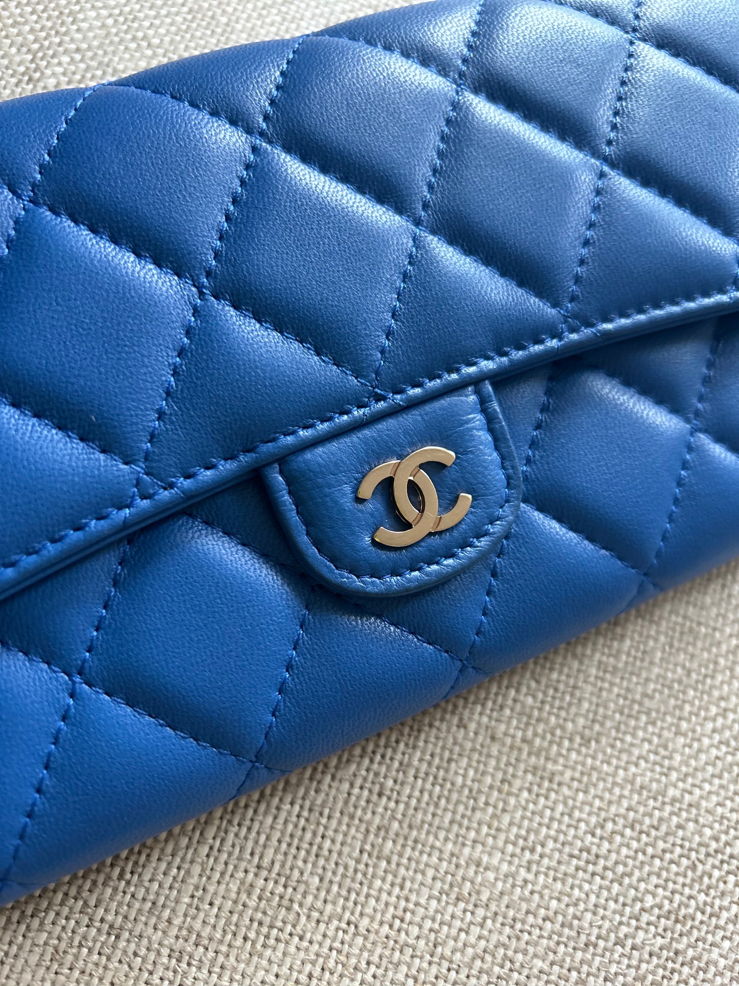 Chanel Lambskin Diamond Quilt Single Flap Wallet (blue)