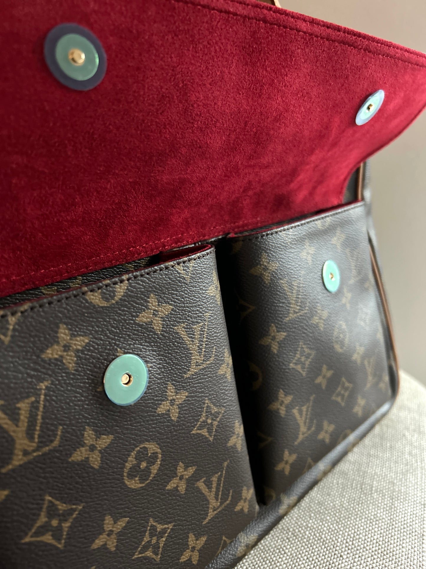 Louis Vuitton Multipli Cite Handbag in Monogram