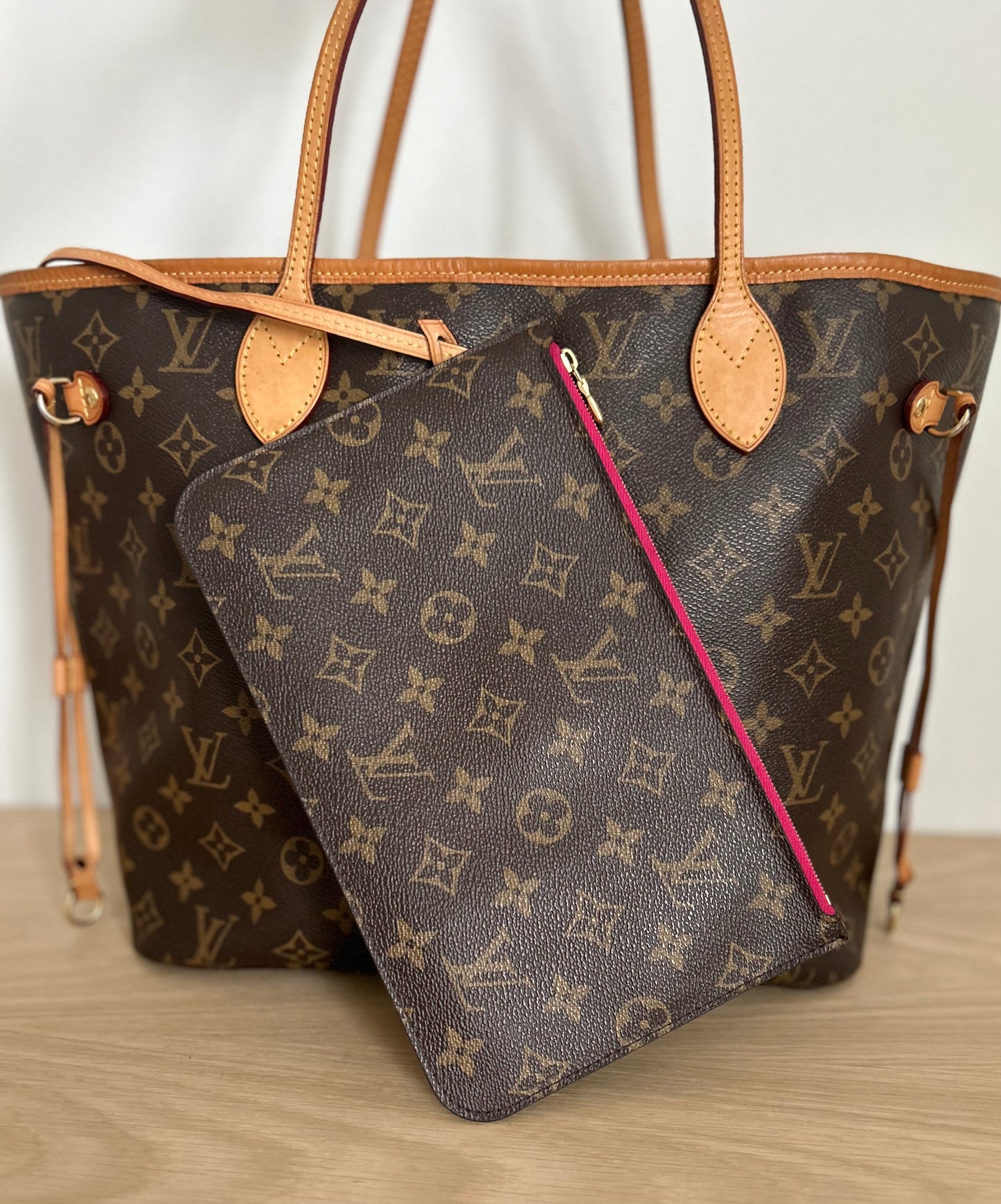 Louis Vuitton Monogram Neverfull MM (Pivone Interior) With Pochette (pouch)